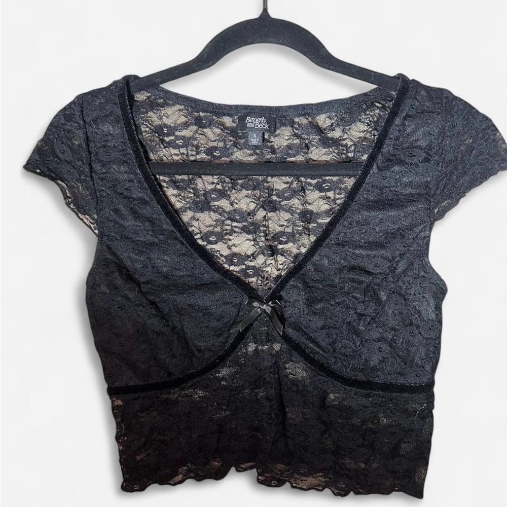 Black Floral Lace V-Neck Cropped Top